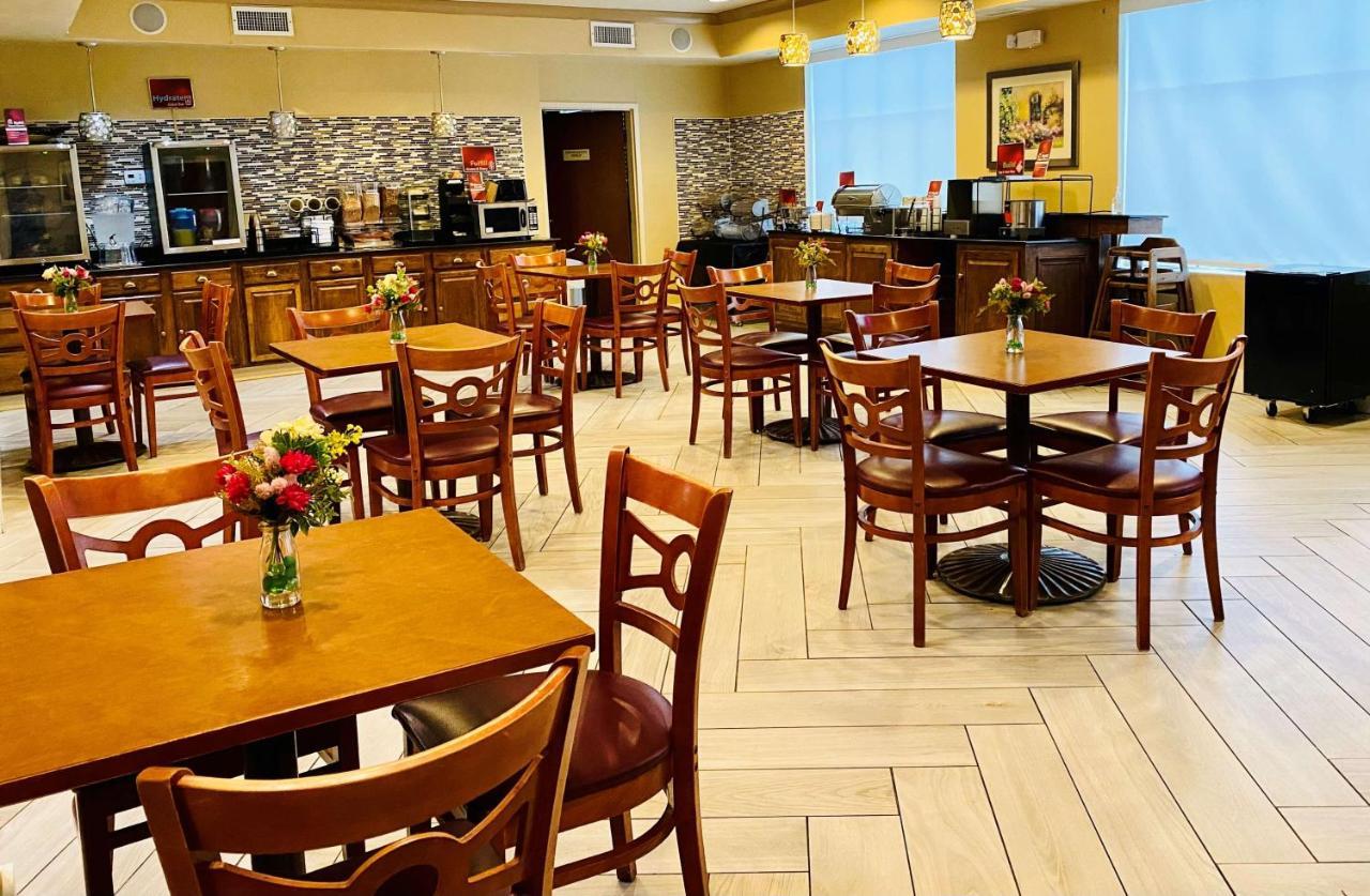 Best Western Plus Hannaford Inn & Suites Kenwood Exteriör bild